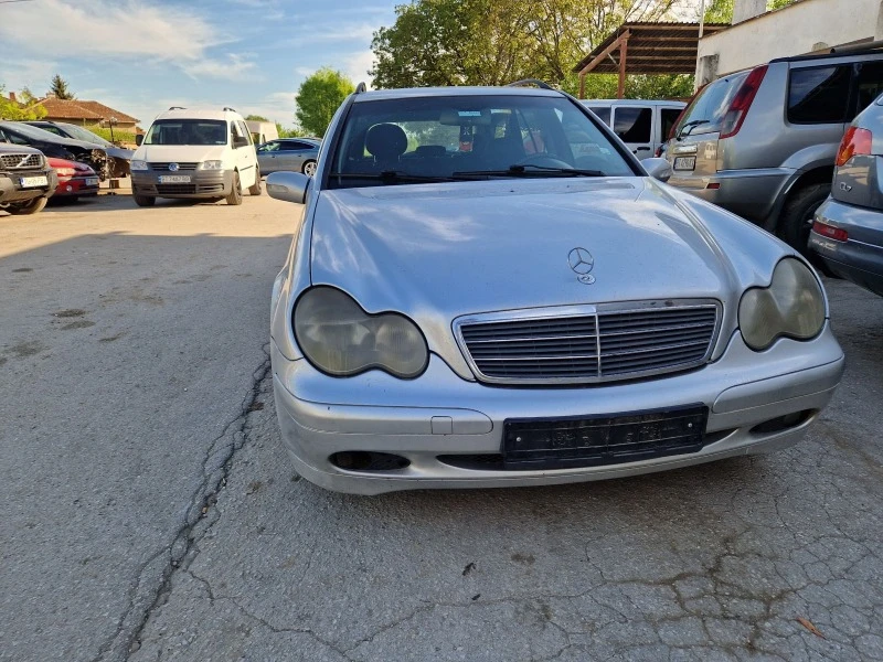 Mercedes-Benz C 220 2.2CDI, снимка 7 - Автомобили и джипове - 45287137