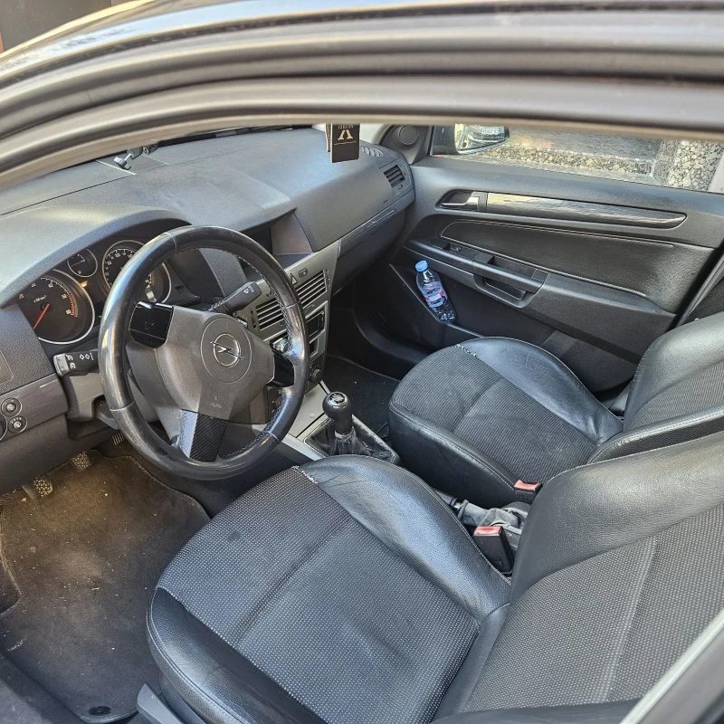 Opel Astra 1.7 CDI , снимка 8 - Автомобили и джипове - 47917407