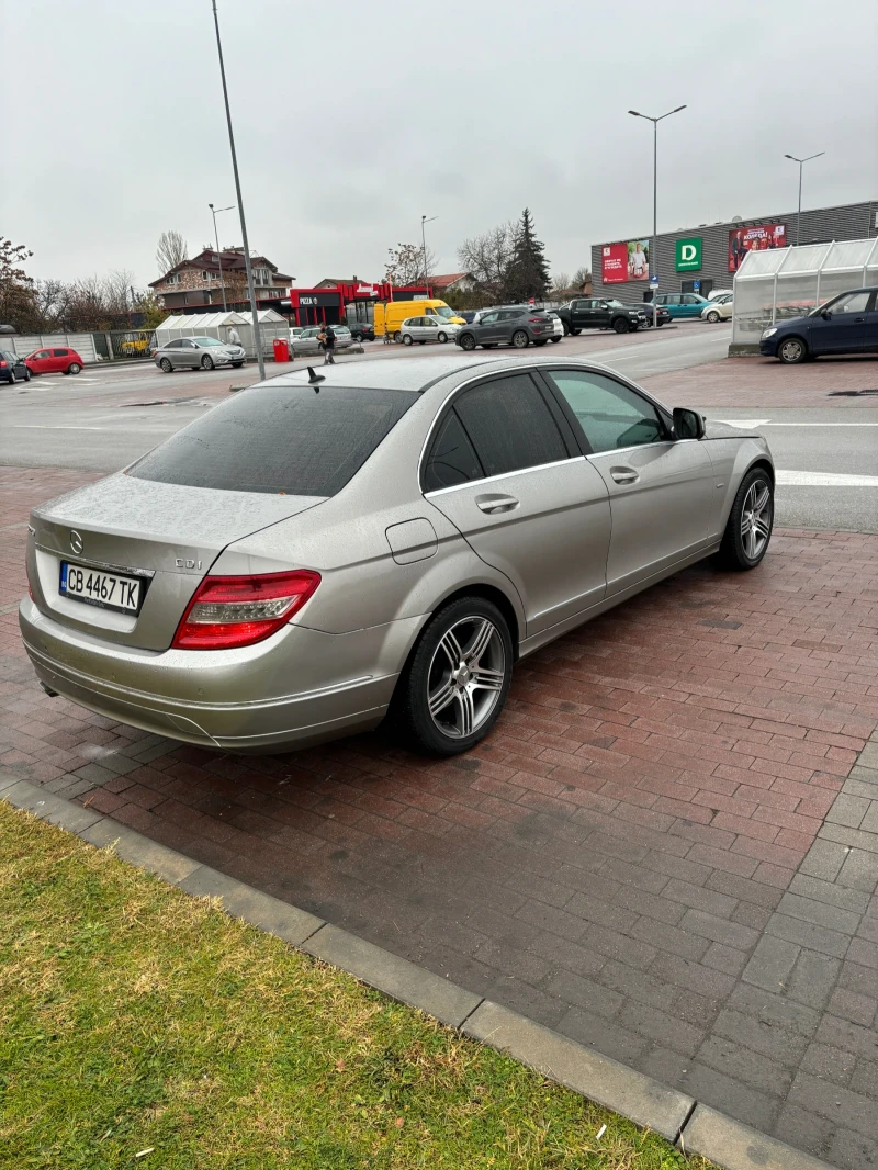 Mercedes-Benz C 220, снимка 5 - Автомобили и джипове - 47960184