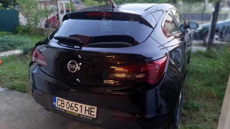 Opel Astra GTC, снимка 6 - Автомобили и джипове - 48044528