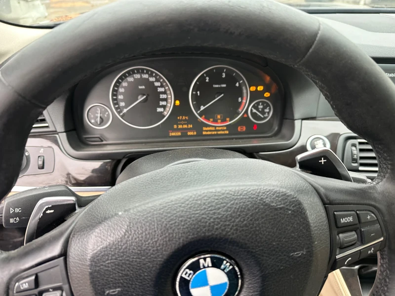 BMW 530 530d 245кс, снимка 11 - Автомобили и джипове - 48074772