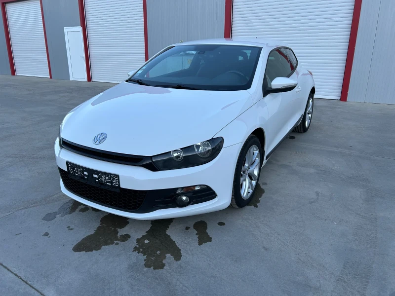 VW Scirocco, снимка 1 - Автомобили и джипове - 48829401