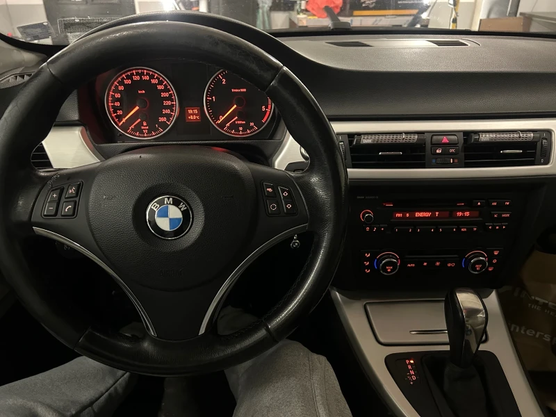 BMW 320, снимка 8 - Автомобили и джипове - 48798948