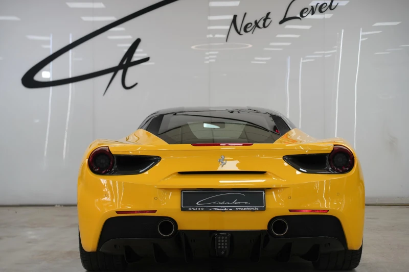 Ferrari 488 GTB 3.9 V8 BiTurbo Carbon Package AKRAPOVIC, снимка 5 - Автомобили и джипове - 50548022