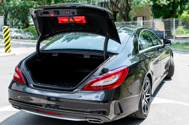 Mercedes-Benz CLS 500 4Matic, AMG+ пакет, 360 камера, Harman, Алкантара, снимка 11 - Автомобили и джипове - 52706174