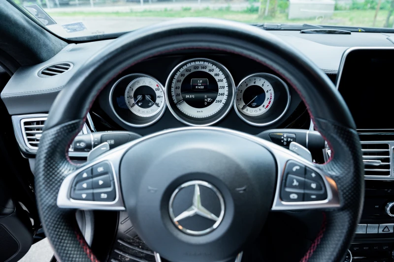 Mercedes-Benz CLS 500 4Matic, AMG+ пакет, 360 камера, Harman, Алкантара, снимка 5 - Автомобили и джипове - 52706174