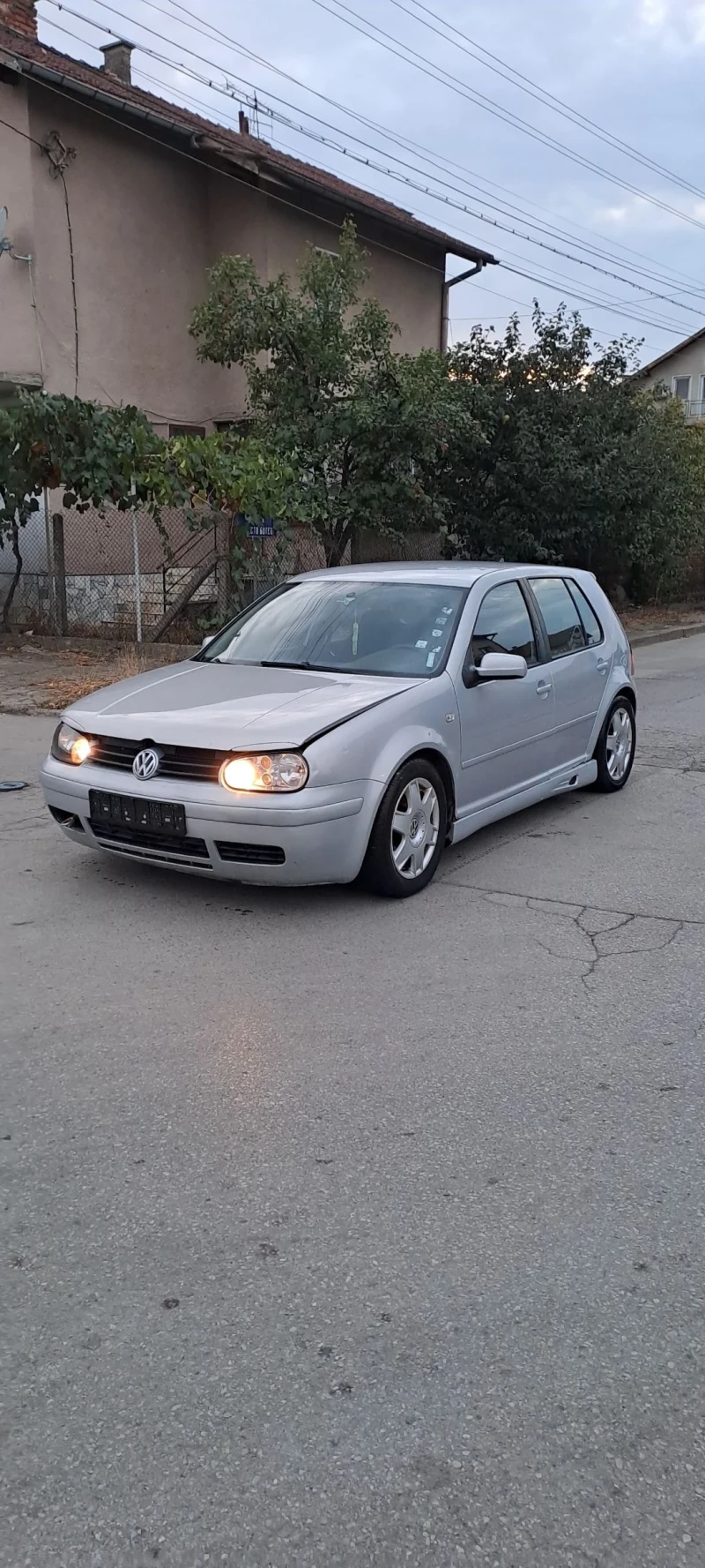 VW Golf 1.8 125к.с РЕКАРО ГАЗ, снимка 5 - Автомобили и джипове - 51866573