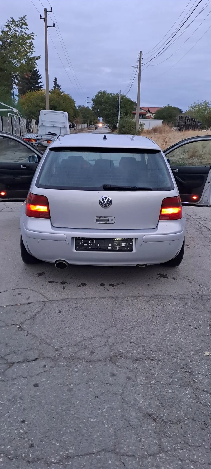 VW Golf 1.8 125к.с РЕКАРО ГАЗ, снимка 3 - Автомобили и джипове - 51866573