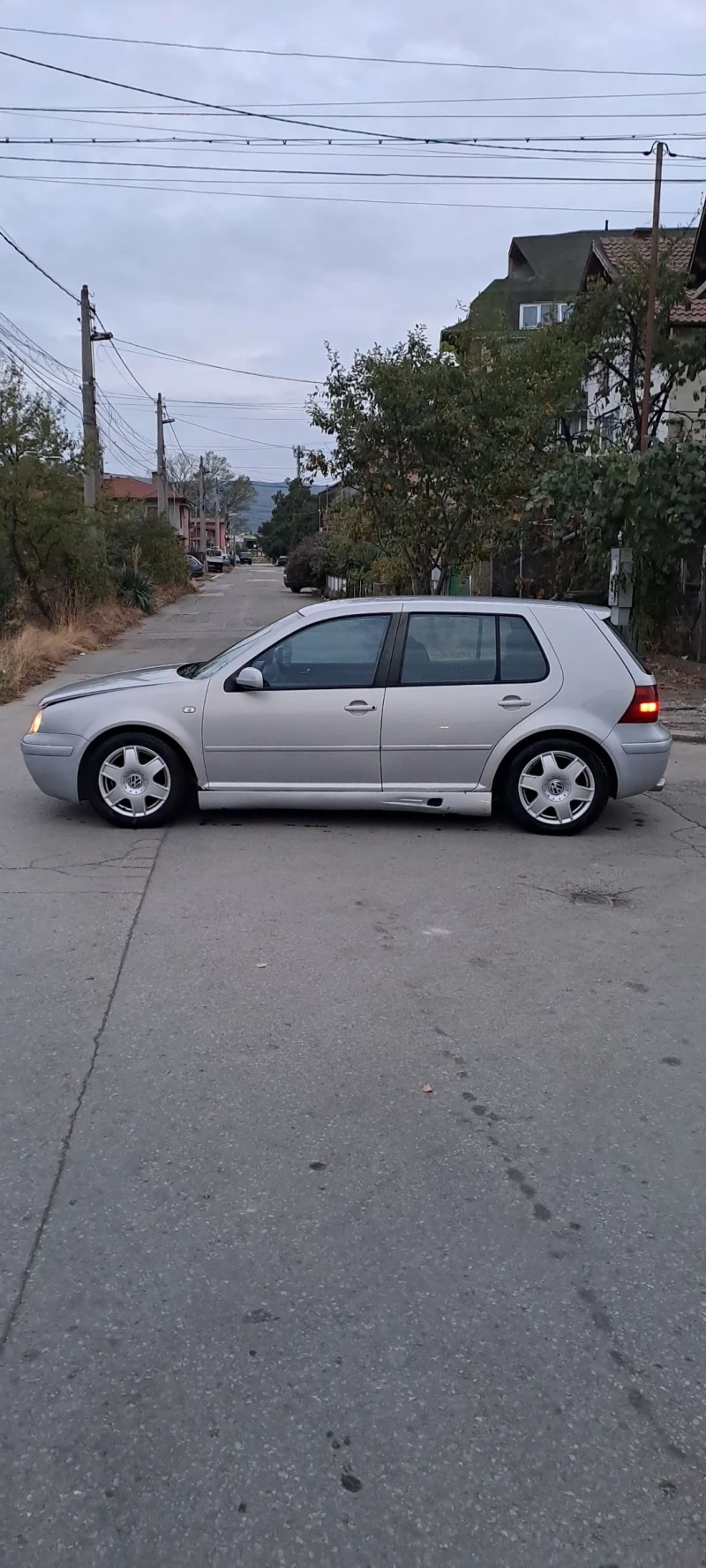 VW Golf 1.8 125к.с РЕКАРО ГАЗ, снимка 2 - Автомобили и джипове - 51866573