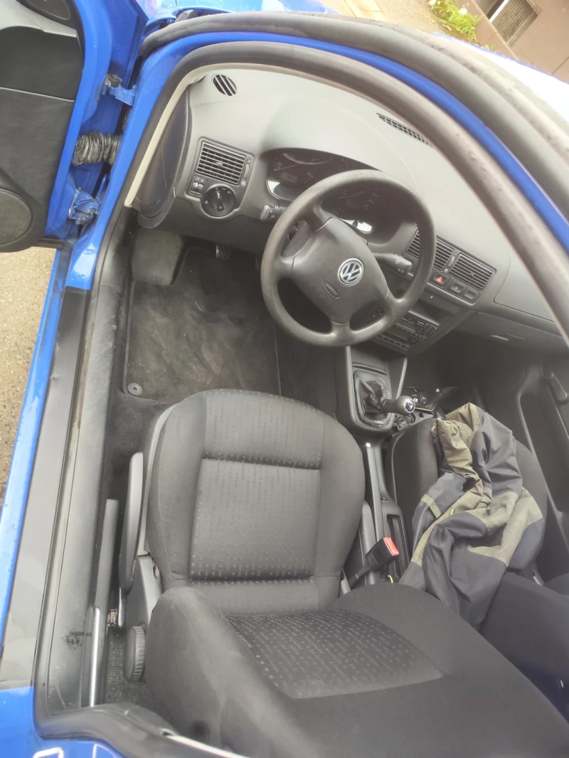 VW Golf, снимка 10 - Автомобили и джипове - 53147600