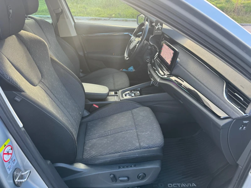 Skoda Octavia, снимка 9 - Автомобили и джипове - 52951251