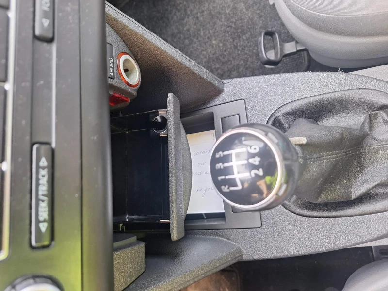 VW Caddy LIFE 2.0 TDI, снимка 10 - Автомобили и джипове - 53067032