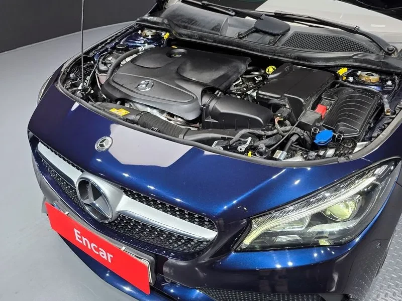 Mercedes-Benz CLA 2.5, снимка 6 - Автомобили и джипове - 54287643