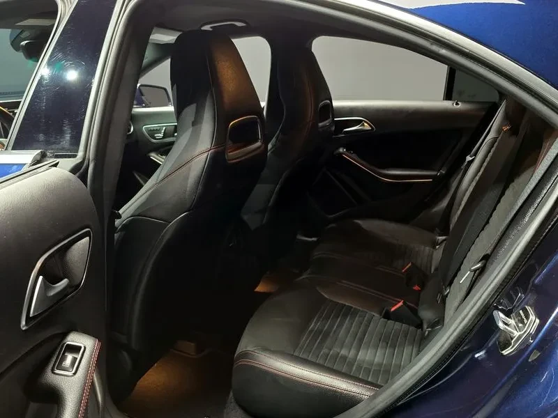 Mercedes-Benz CLA 2.5, снимка 13 - Автомобили и джипове - 54287643