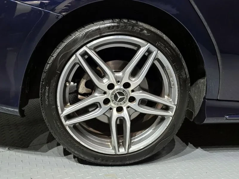 Mercedes-Benz CLA 2.5, снимка 5 - Автомобили и джипове - 54287643