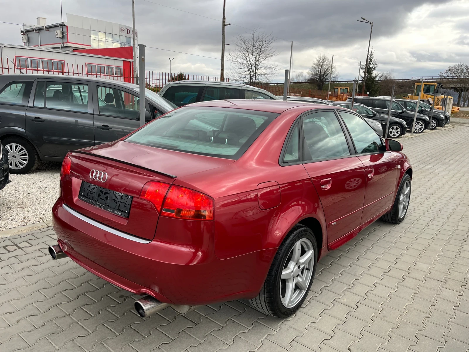 Audi A4 2.0* Турбо* Нови гуми* Клима* Нави* Quattro*  - изображение 2