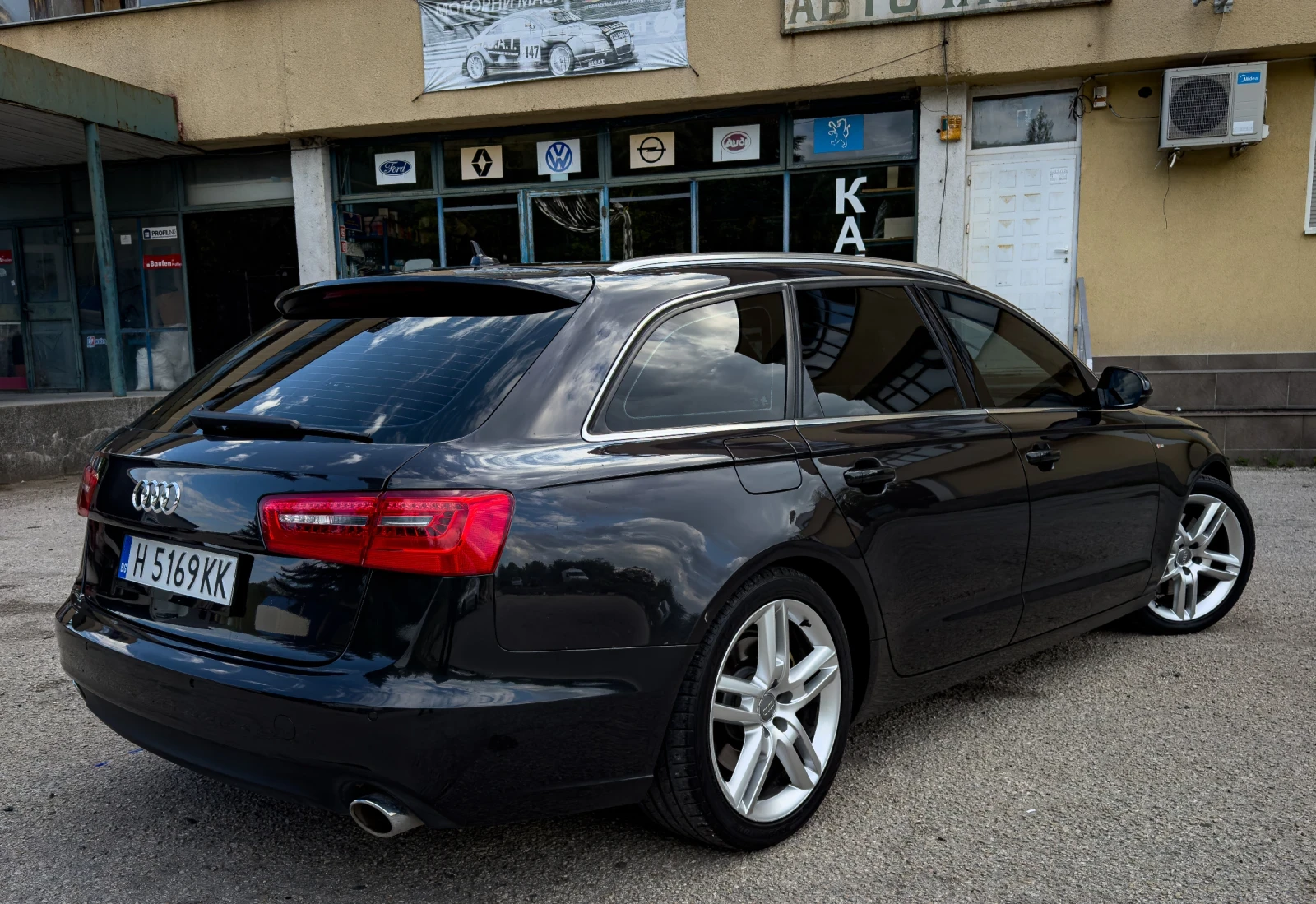 Audi A6 3.0d= 245к.с= S-Line+  Промо цена до края на м.май - изображение 4