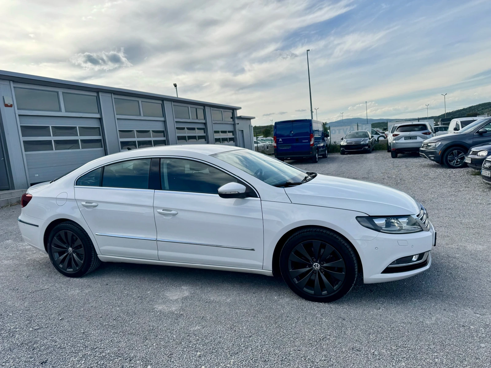 VW CC 2.0 TDI 140/СЕРВИЗНА ИСТОРИЯ VW/ТОП СЪСТОЯНИЕ - изображение 6