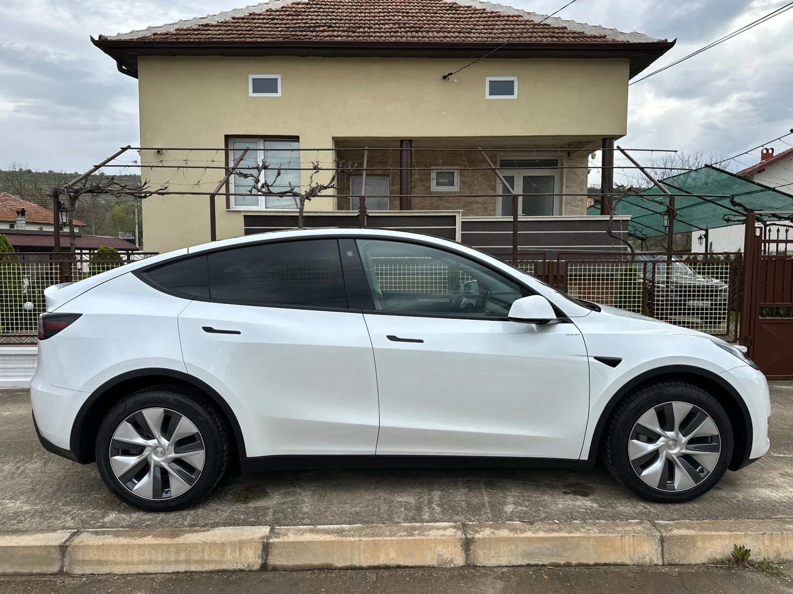 Tesla Model Y Model Y LR 82kWh 514 hp AWD | Mobile.bg   15