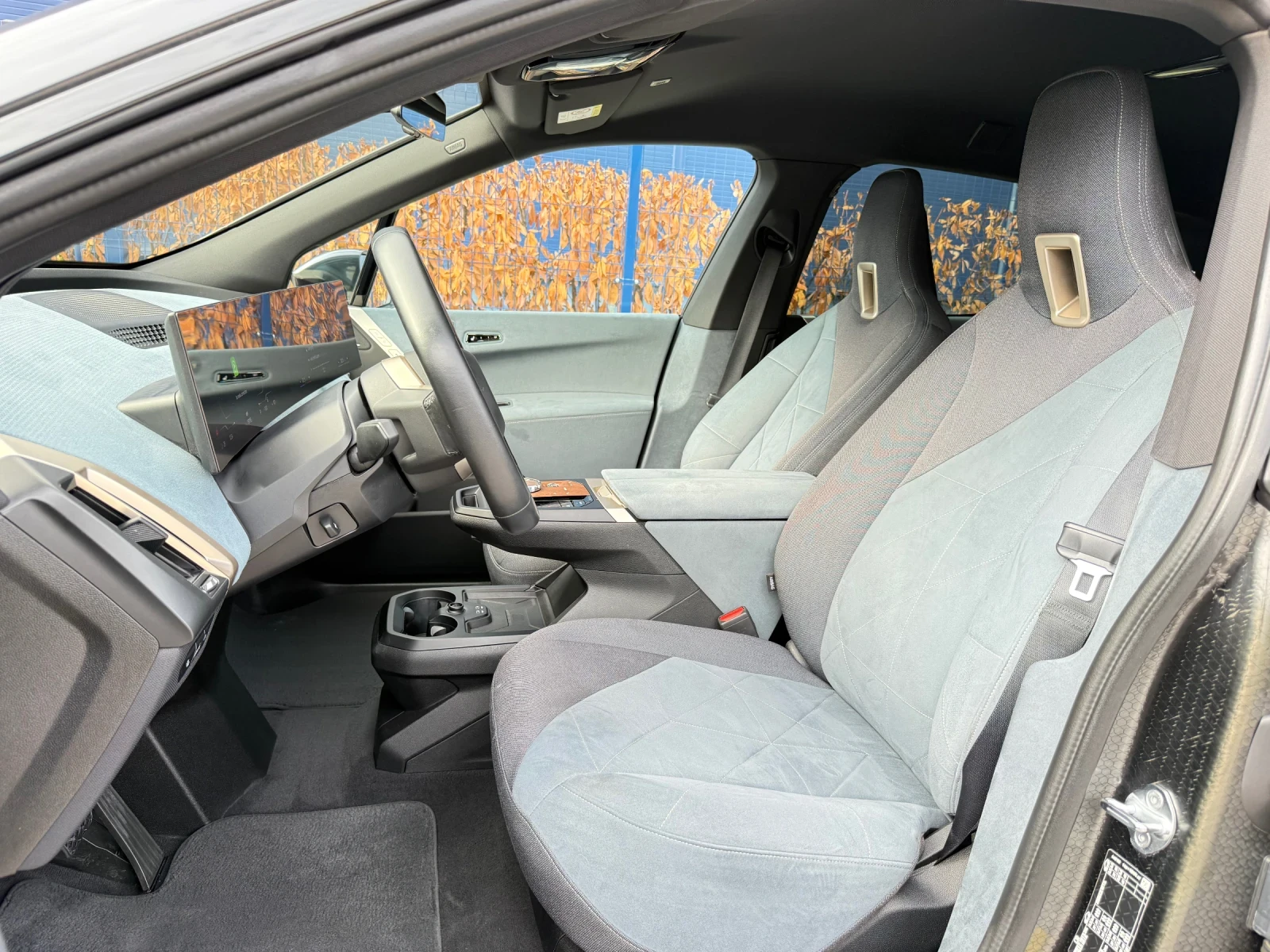 BMW iX 40 xDrive/326HP/LASER/360/HarmanKardon/HeadUP/ | Mobile.bg   6