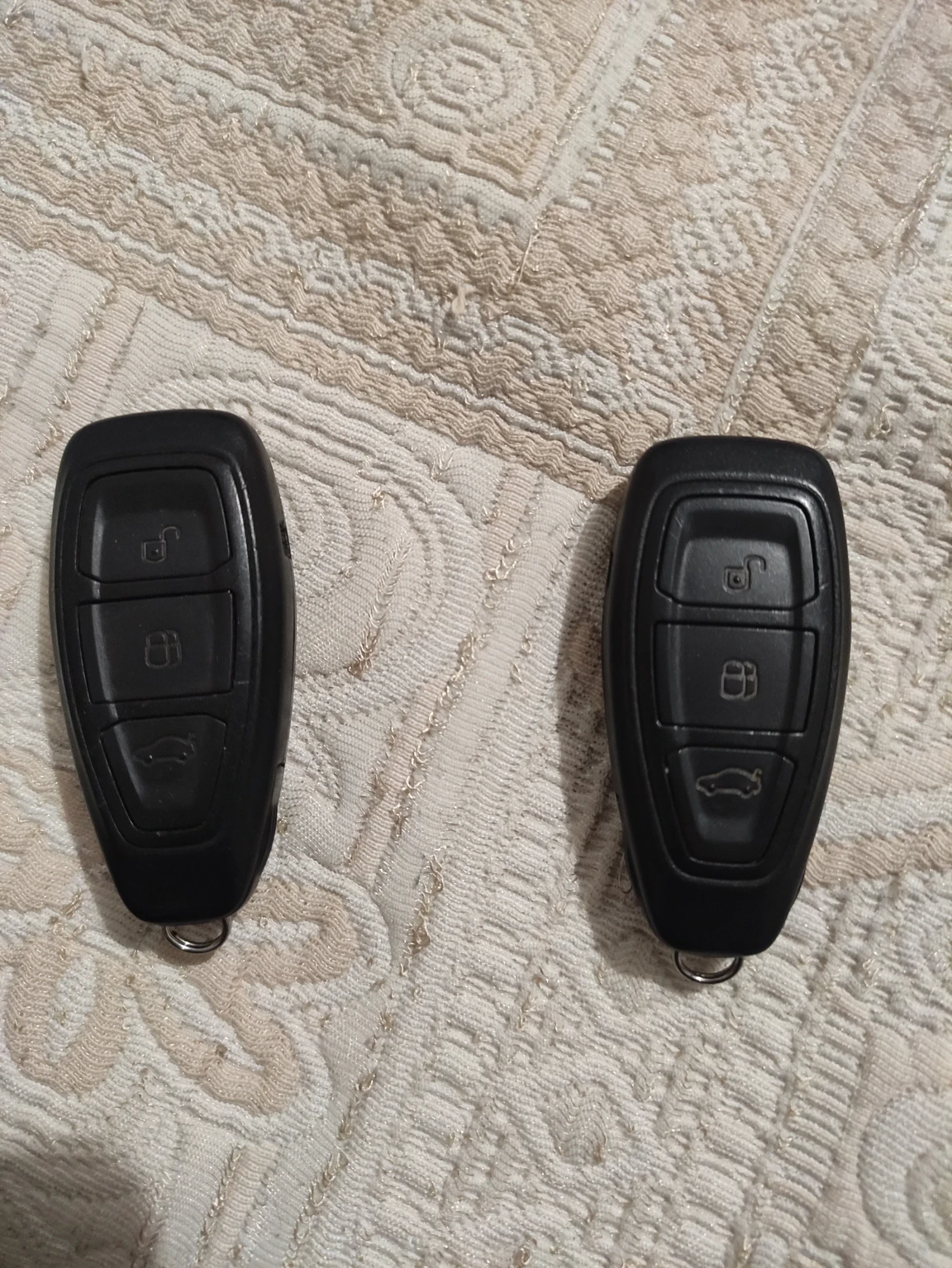 Ford Grand C-Max 1.6 TDCI, снимка 6 - Автомобили и джипове - 53652332