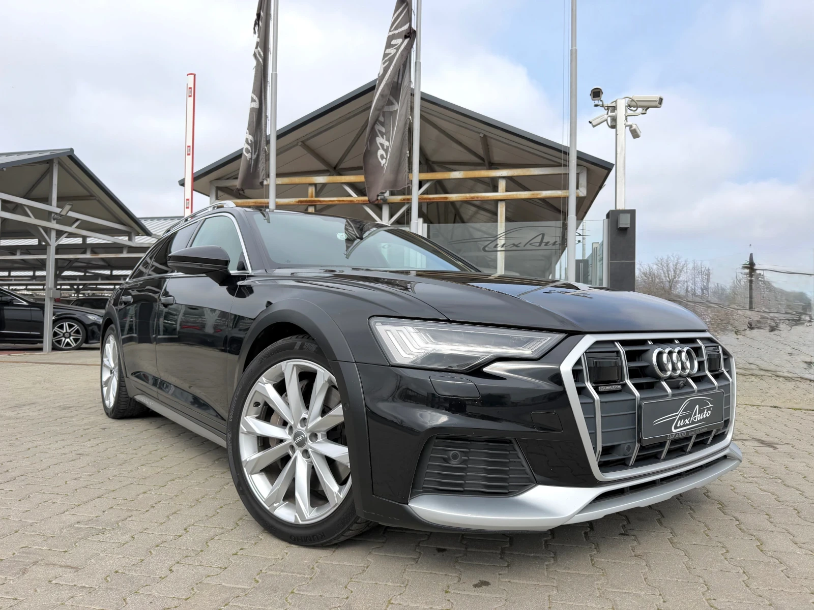 Audi A6 Allroad 55TDI#EXCLUSIVE#MATRIX#SOFTCL#PANO#TV#FULL, снимка 2 - Автомобили и джипове - 53818229
