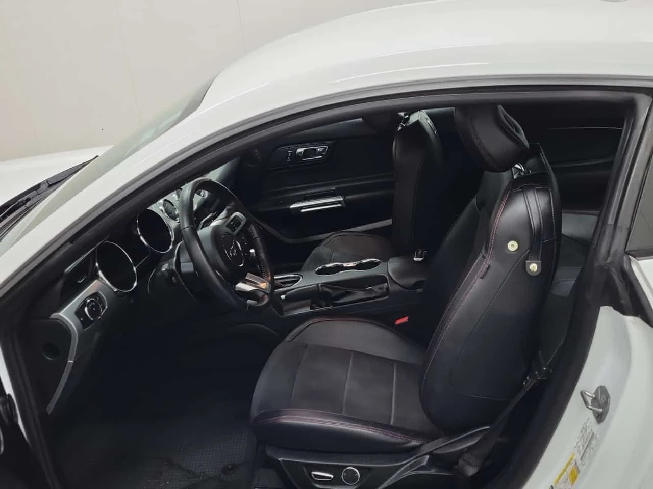 Ford Mustang * 2dr Fastback GT Premium * CARFAX * ЦЕНА ДО БГ, снимка 5 - Автомобили и джипове - 53906241