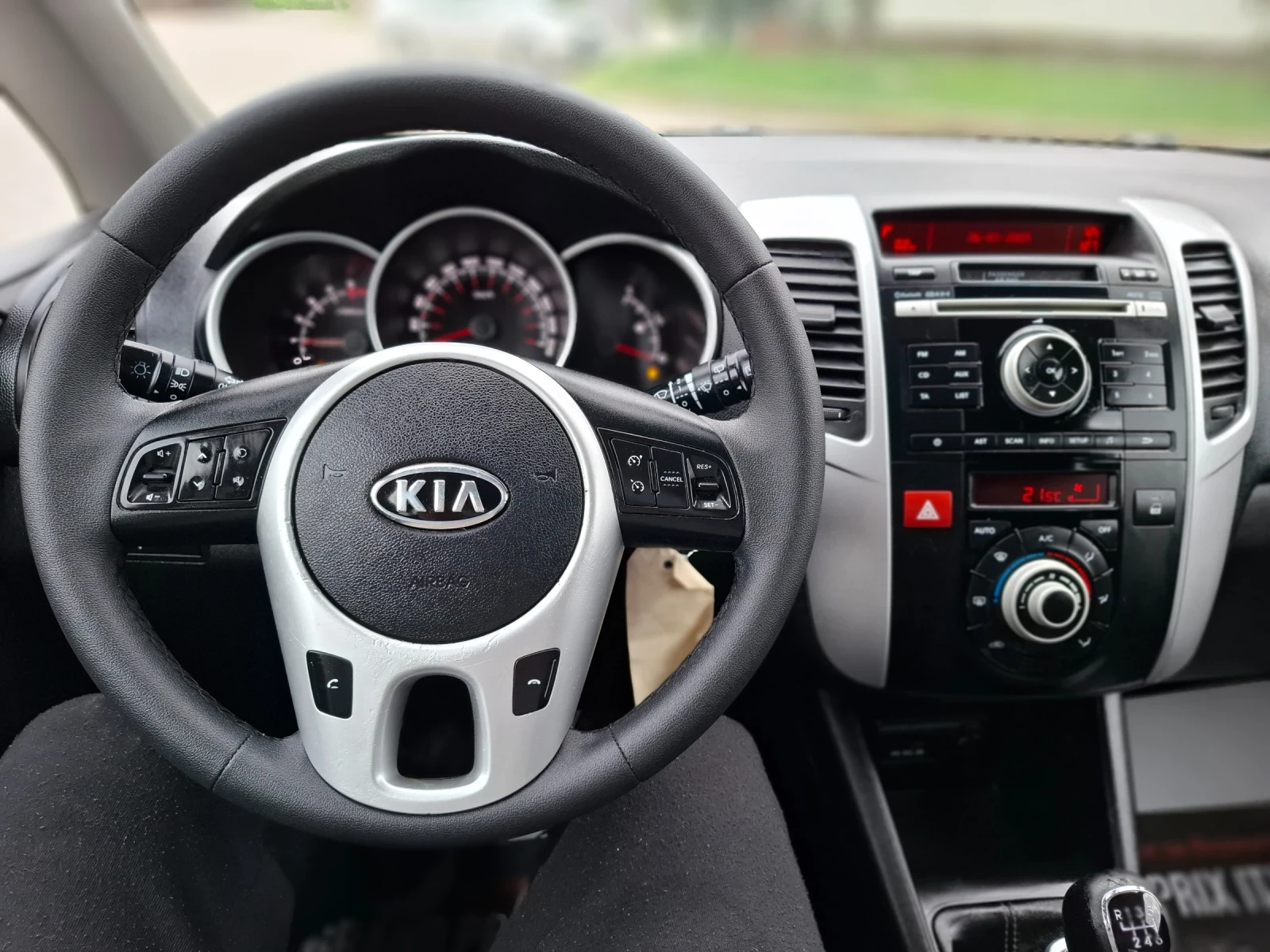 Kia Venga 1.4CRDi 90hp * EURO 5 * ����������� * ������ *  | Mobile.bg � ����������� 10