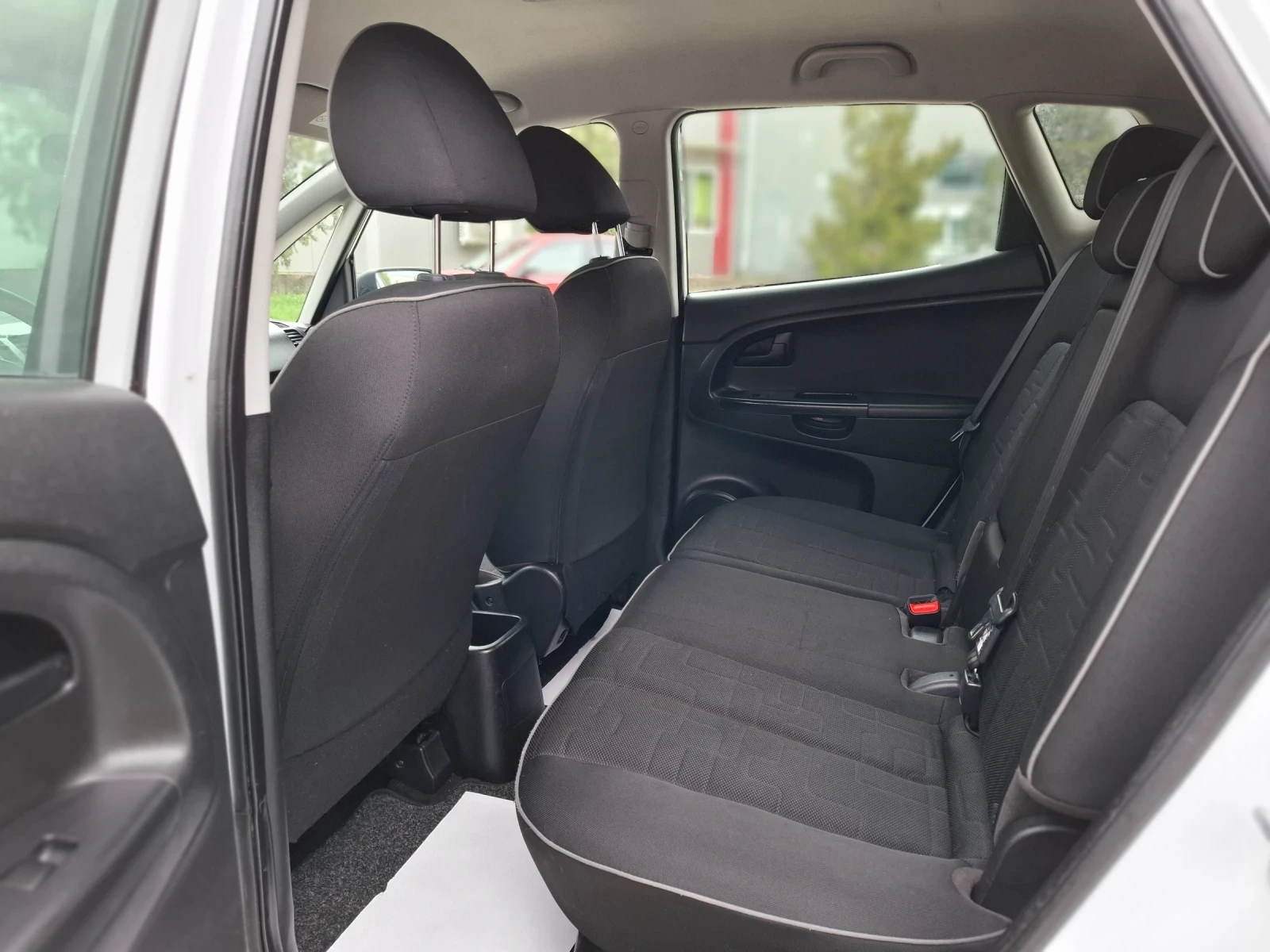 Kia Venga 1.4CRDi 90hp * EURO 5 * ����������� * ������ *  | Mobile.bg � ����������� 16