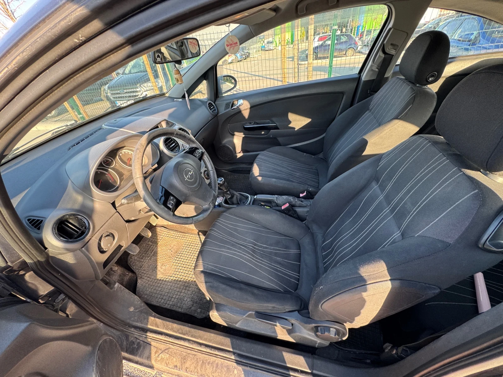 Opel Corsa, снимка 12 - Автомобили и джипове - 54208703