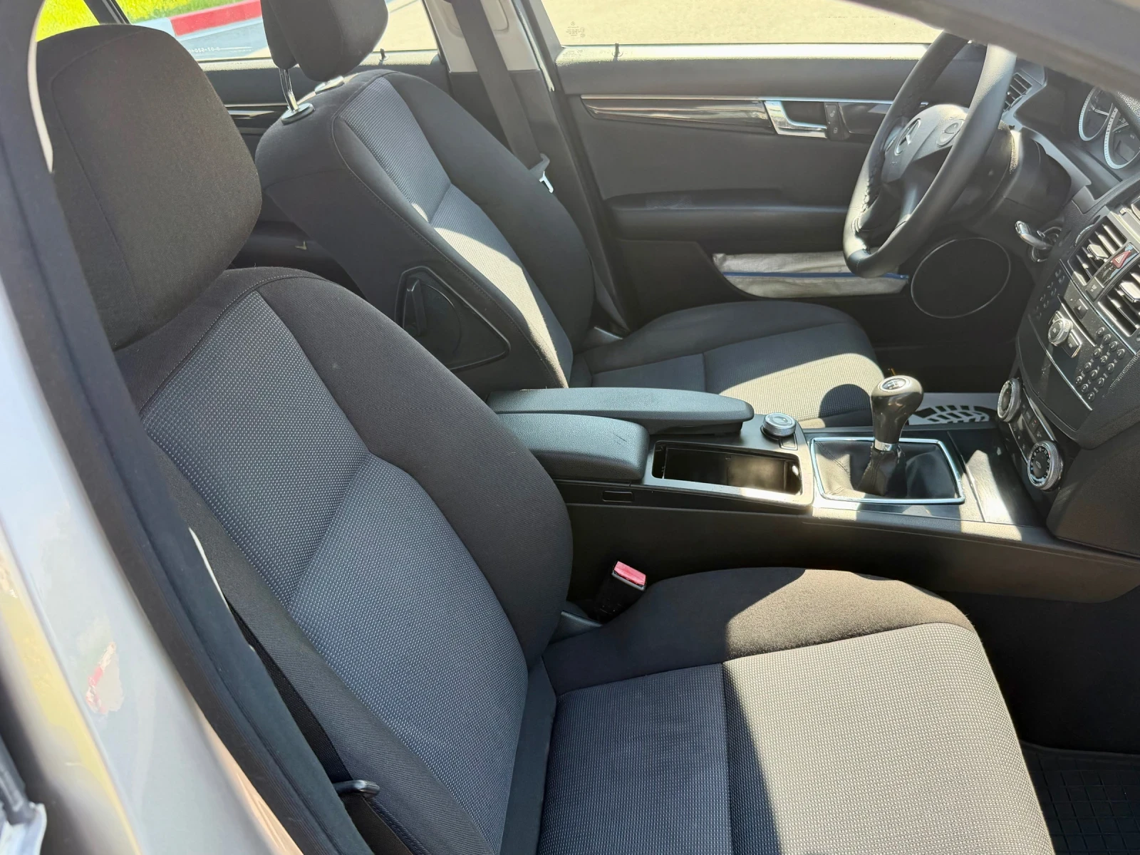 Mercedes-Benz C 220 2.CDI 170k kod 646, снимка 9 - Автомобили и джипове - 54252330