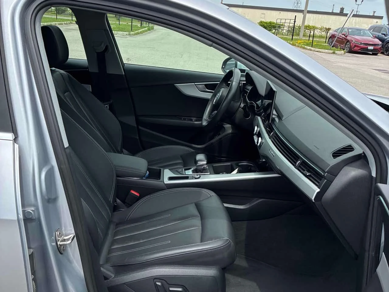Audi A4 QUATTRO/ШИБИДАХ/БЕЗ ИНЦИДЕНТИ, снимка 11 - Автомобили и джипове - 55112081