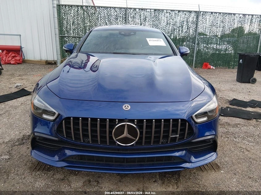 Mercedes-Benz AMG GT 53 4-DOOR COUPE Автокредит Цена до България, снимка 2 - Автомобили и джипове - 55443564