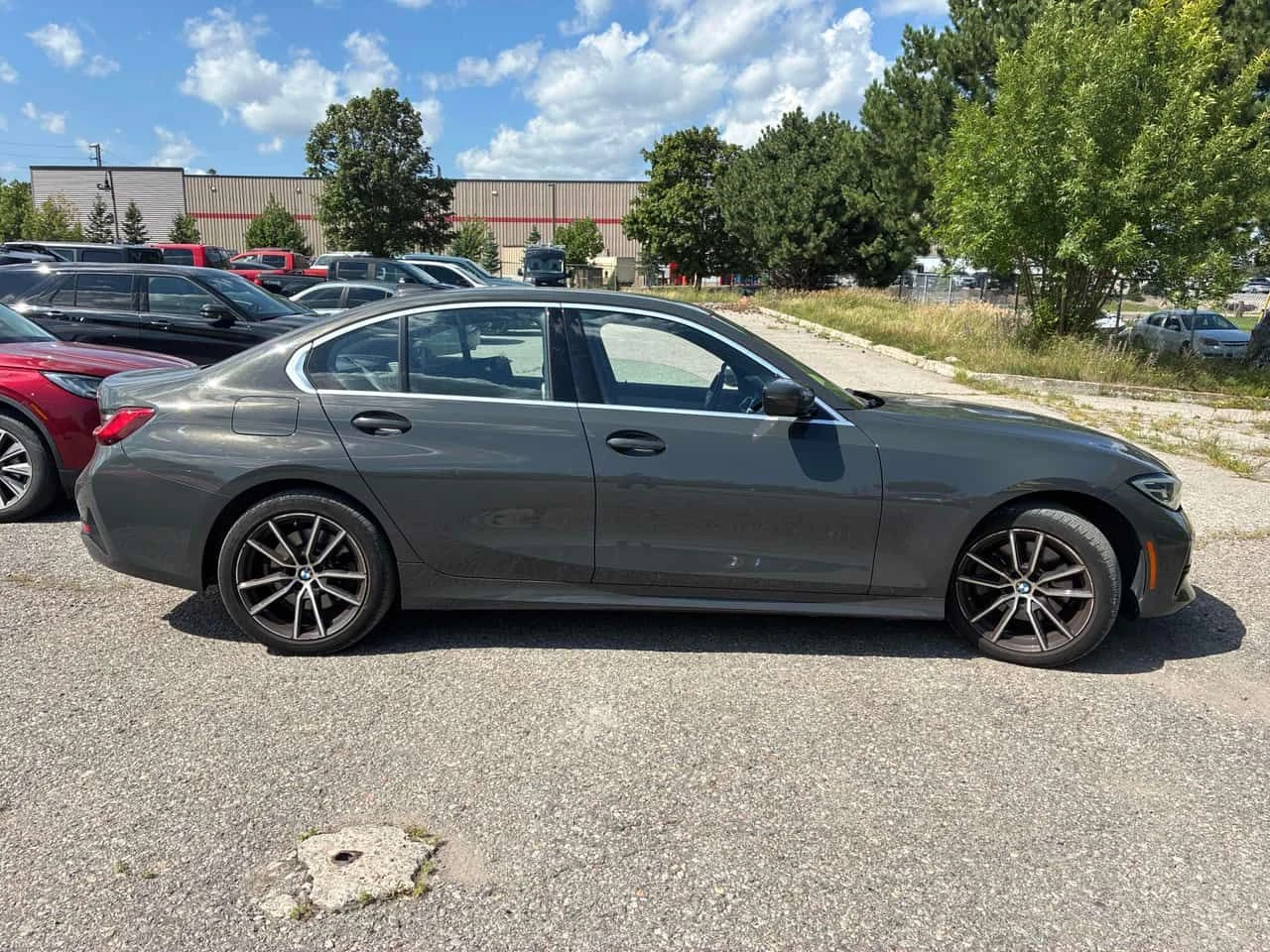 BMW 330 i xDrive / CARFAX / АВТОКРЕДИТ, снимка 3 - Автомобили и джипове - 55677887