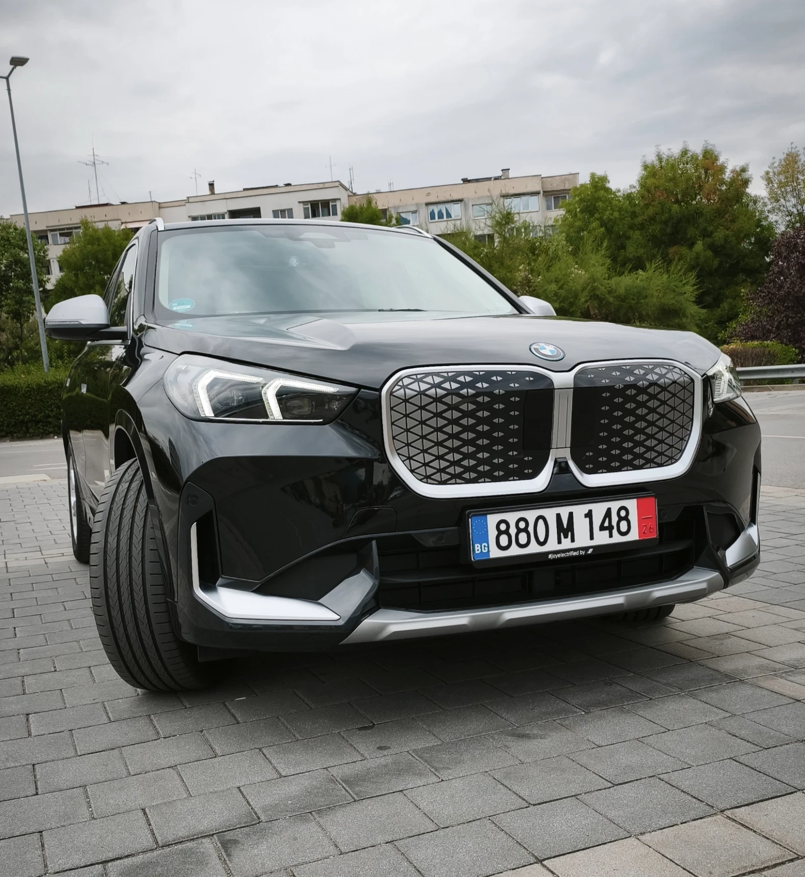 BMW iX1 eDrive 20* /xLine/ LED/ PANO/