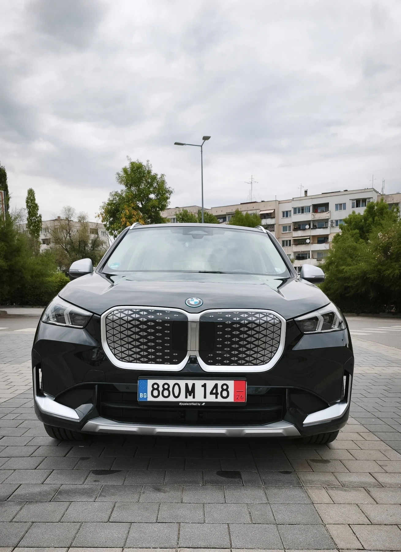BMW iX1 eDrive 20* /xLine/ LED/ PANO/HARMAN KARDON/Теглич/