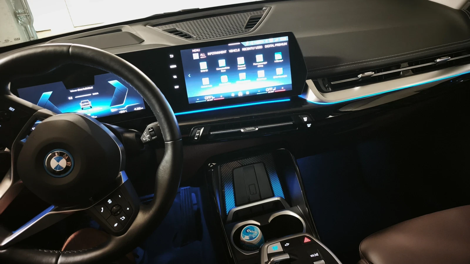 BMW iX1 eDrive 20* /xLine/ LED/ PANO/, снимка 9 - Автомобили и джипове - 56109998
