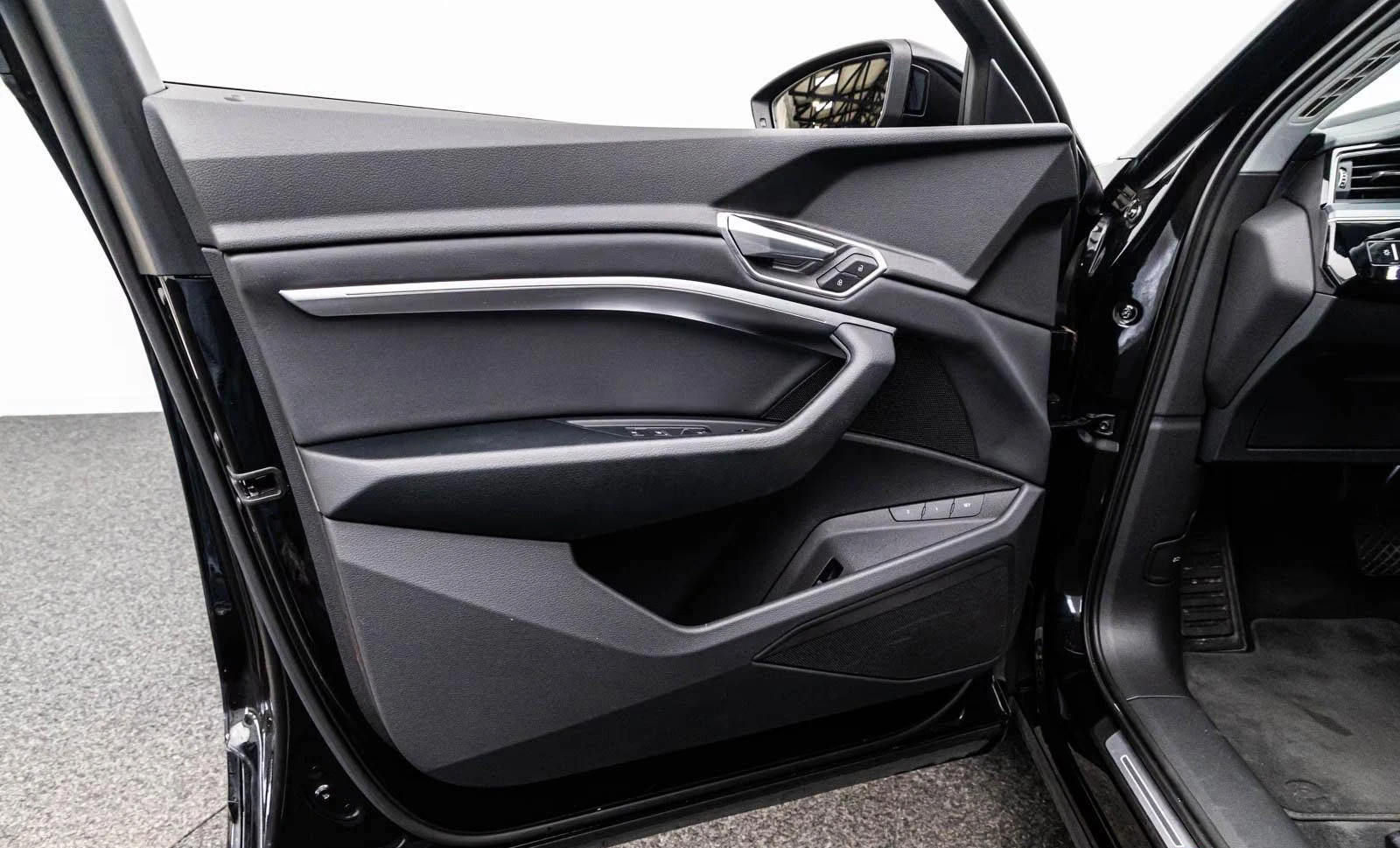Audi E-Tron SPORTBAC/55/408HP/360/SLINE/HUD/MATRIX/924z | Mobile.bg � ����������� 16