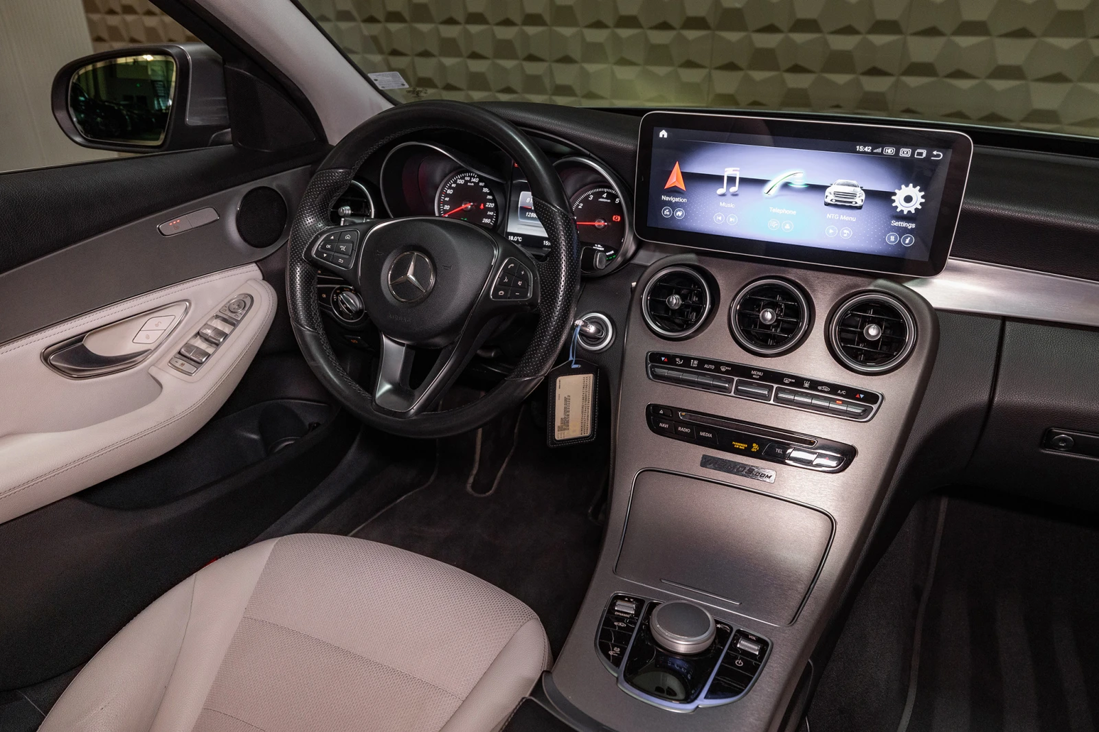 Mercedes-Benz C 350 Plug-in Hybrid| AIRMATIC| LED| �������� | Mobile.bg � ����������� 11