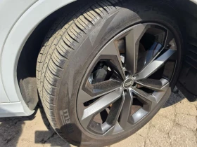 Audi SQ7 * 4.0 TFSI quattro * ДИСТРОНИК * 360 * ПОДГРЕВ, снимка 11