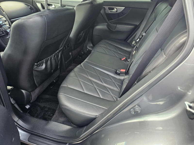 Infiniti QX70 3.0D, снимка 6 - Автомобили и джипове - 50735980