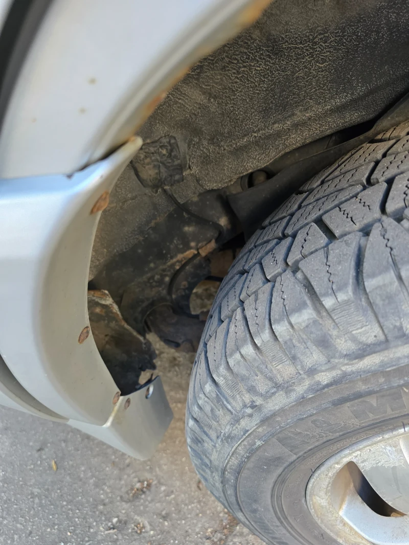 Mazda Tribute, снимка 13 - Автомобили и джипове - 52316761