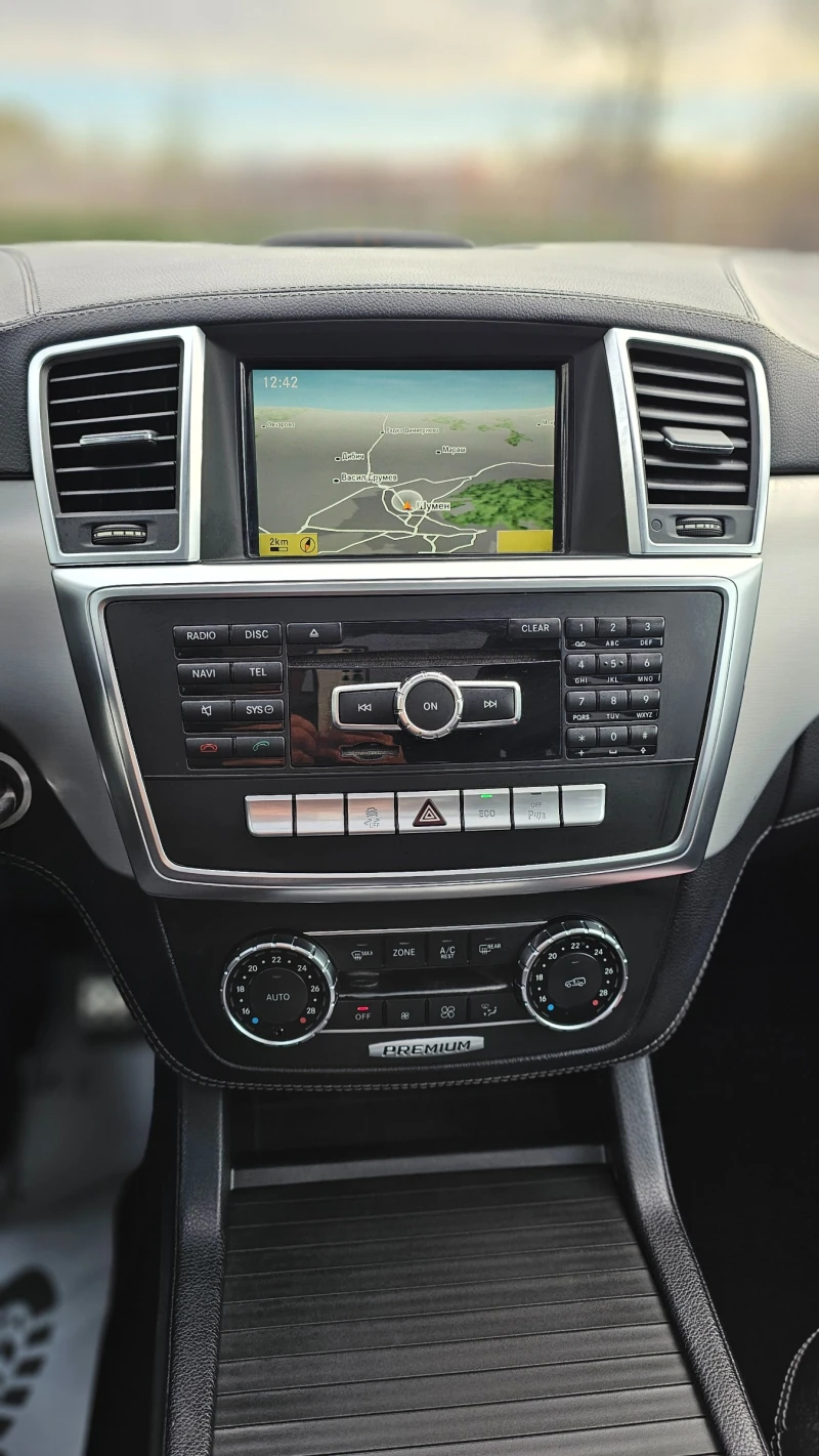 Mercedes-Benz ML 350 CDI AMG LINE Panorama , снимка 16 - Автомобили и джипове - 52613940