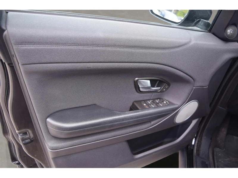 Land Rover Range Rover Evoque * SE AWD Panoramic Sunroof * CARFAX * ЦЕНА ДО БГ, снимка 16 - Автомобили и джипове - 52866397