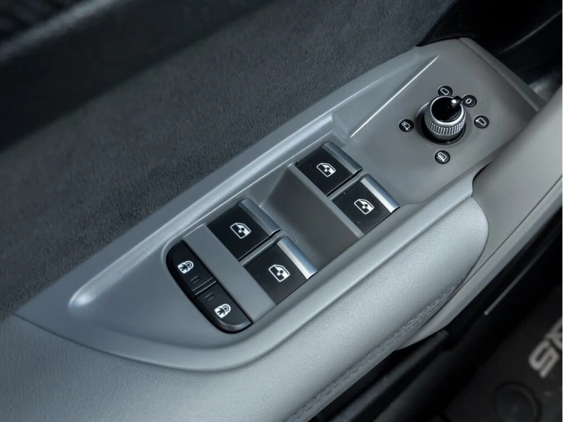 Audi SQ5 * 3.0T Technik Panoroof | Bang & Olufsen | carfax|, снимка 16 - Автомобили и джипове - 52905579