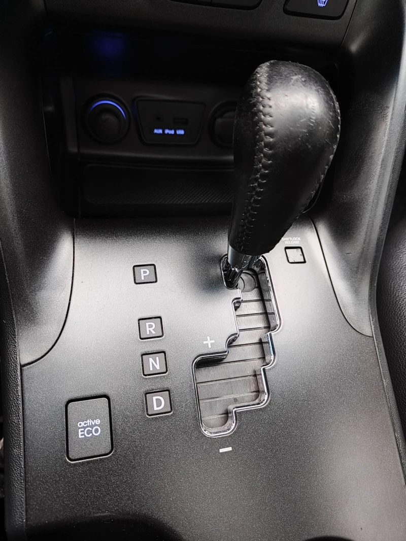 Hyundai IX35, снимка 9 - Автомобили и джипове - 53341849