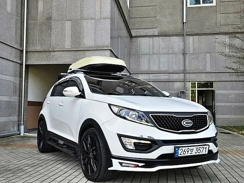Kia Sportage, снимка 3 - Автомобили и джипове - 56690248