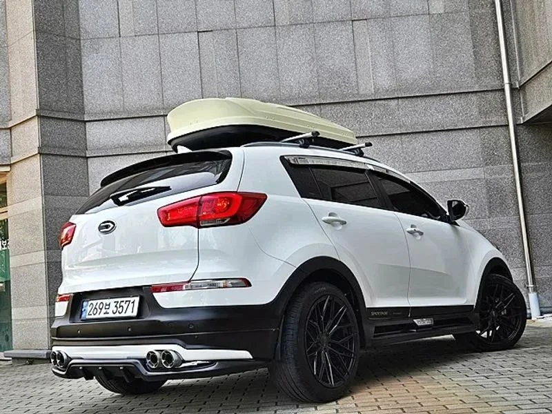 Kia Sportage, снимка 12 - Автомобили и джипове - 56690248