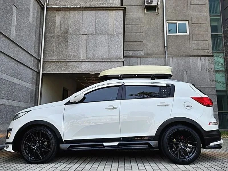 Kia Sportage, снимка 11 - Автомобили и джипове - 56690248