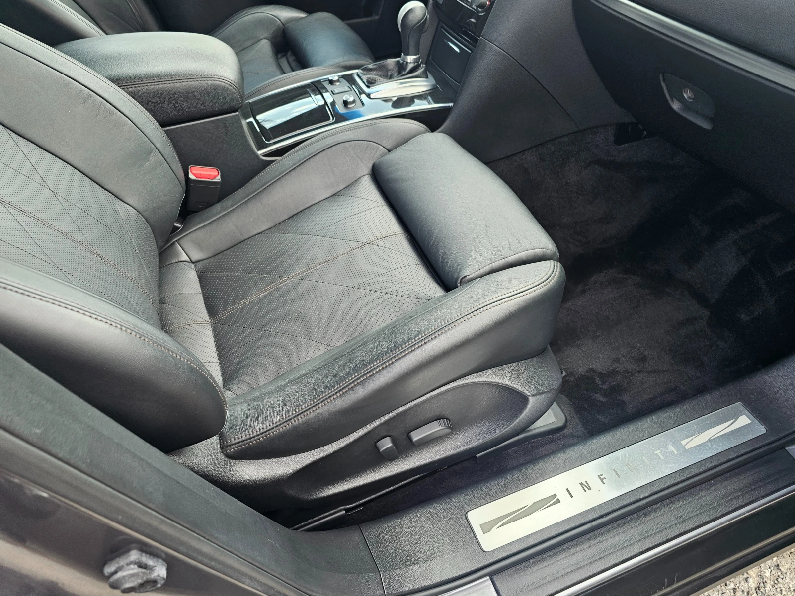 Infiniti QX70 3.0D - изображение 8